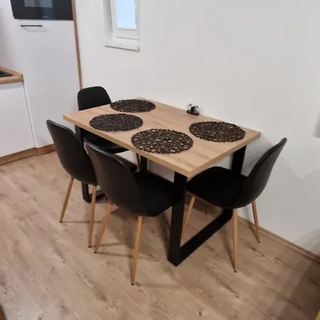 Honvéd Apartman